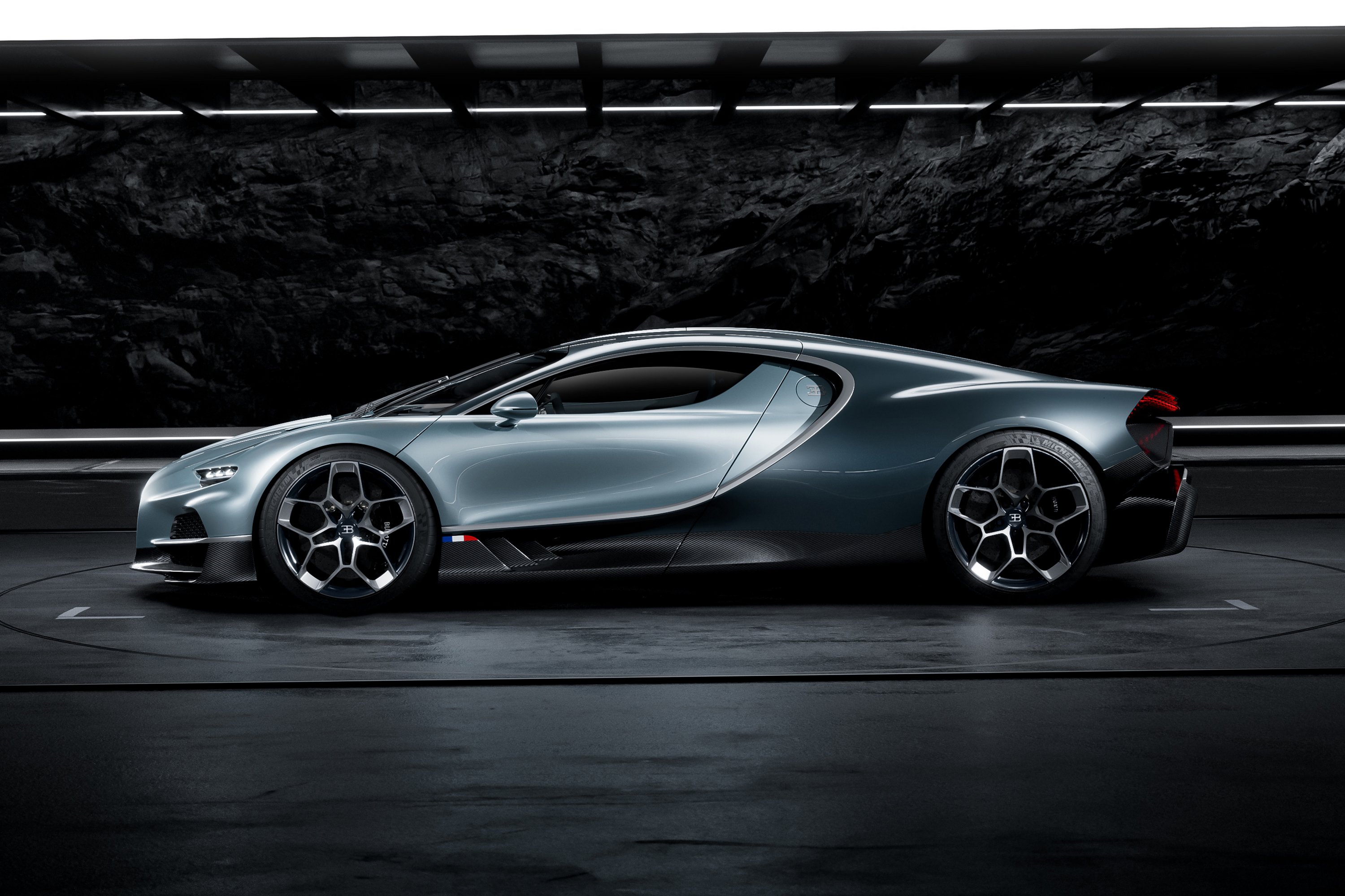 bugatti-world-premiere-presskit-images-05 | Vezess | Vezess