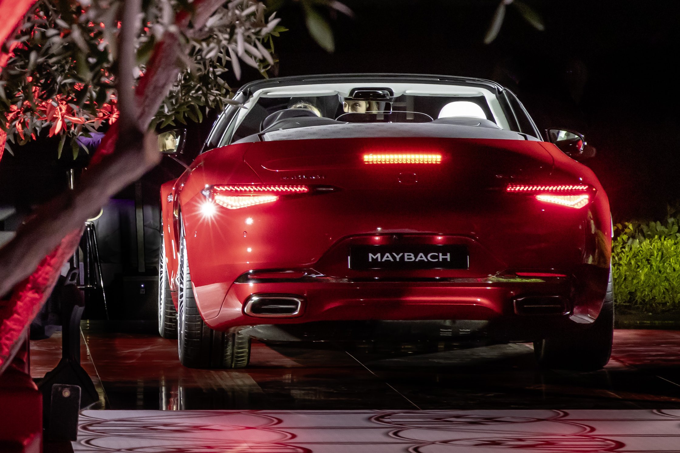 Der neue Mercedes-Maybach SL Monogram Series für das ultimative Open-Air-Erlebnis
The new Mercedes-Maybach SL Monogram Series, for the ultimate open-air experience | Vezess | Vezess