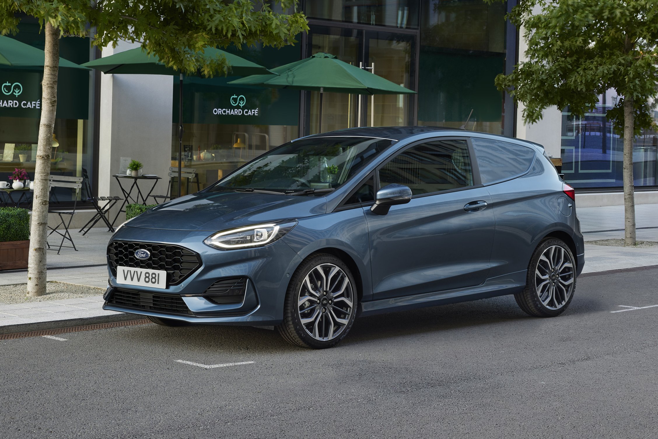 Ford Reveals New Fiesta Van Delivering a Bold Look Extra Drive | Vezess | Vezess